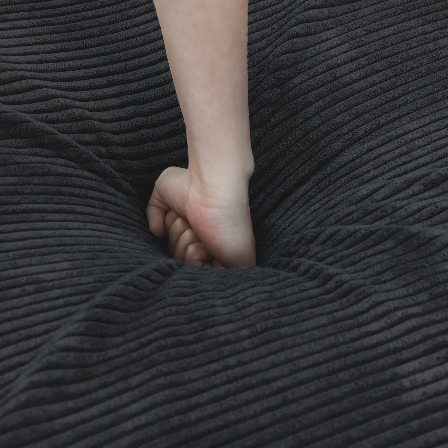 Sofás modulares modernos Matrix | Seccionales en forma de L de 4 piezas de pana negra de 3 plazas