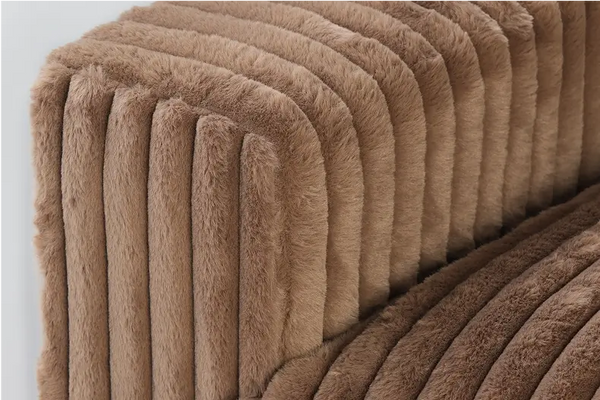 Expansive, Functional Armrests