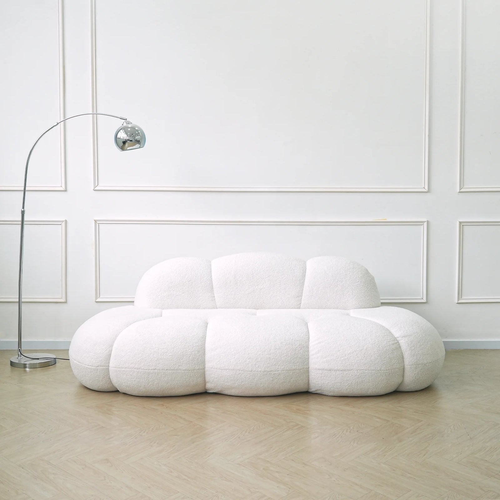 Seccionales de sofá esencial de 3 asientos de terciopelo Teddy blanco | 1 pieza, tela de terciopelo Teddy, diseño compacto