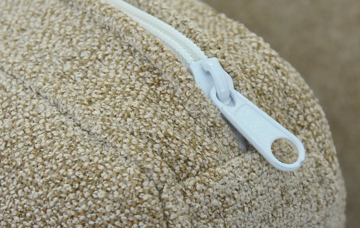 Soft Texture, Warm Neutral Tone