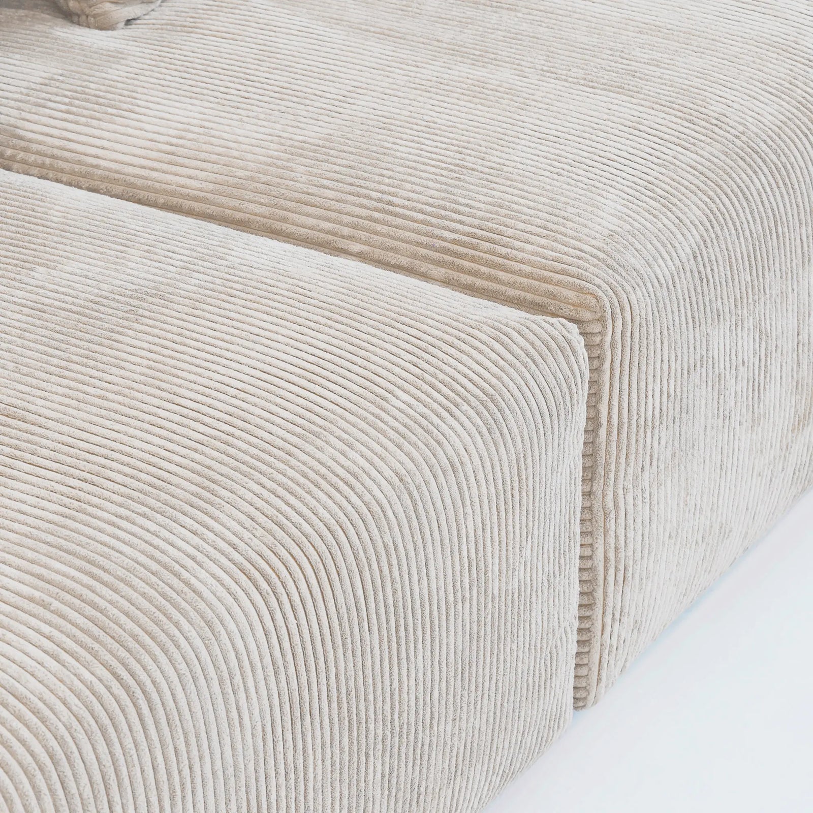 Sofá seccional Matrix de 2 plazas con chaise longue lavable, color beige | 3 piezas (incluye 1 otomana), tejido de pana, diseño modular