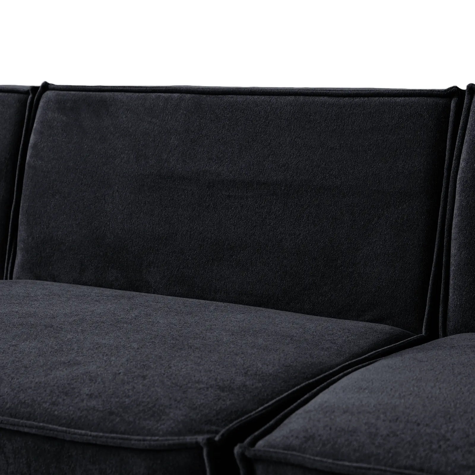 Sofá modular en forma de U Matrix de 3 plazas, color negro | Juego de 5 piezas (incluye 2 otomanas), tapizado en terciopelo Cloud, diseño espacioso.