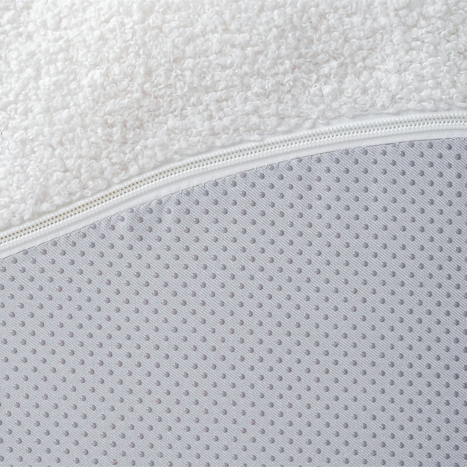 Seccionales de sofá esencial de 3 asientos de terciopelo Teddy blanco | 1 pieza, tela de terciopelo Teddy, diseño compacto