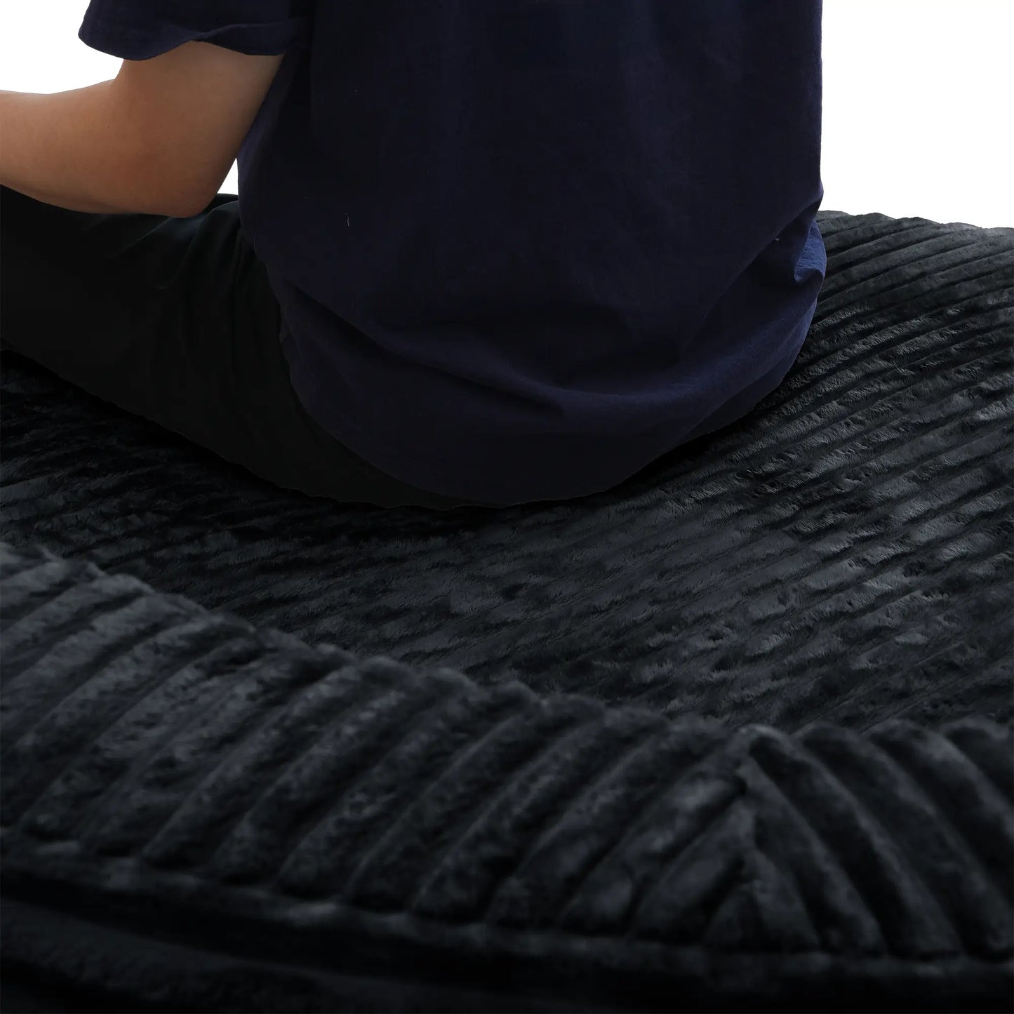 Sofás Essential Round Boneless | Sofá individual de una plaza, de tela afelpada, color negro