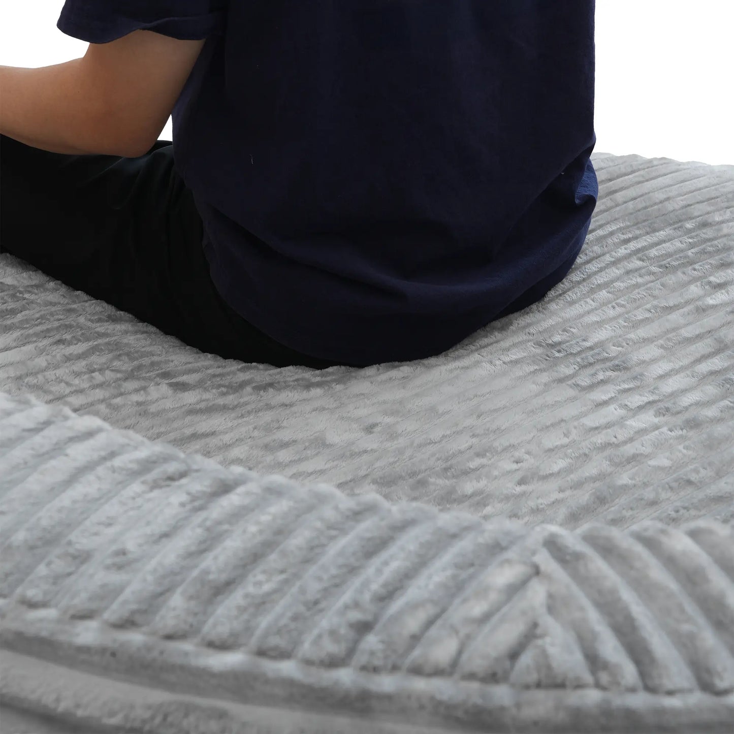 Sofás Essential Round Boneless | Sofá individual de una plaza, de tela afelpada, color gris claro