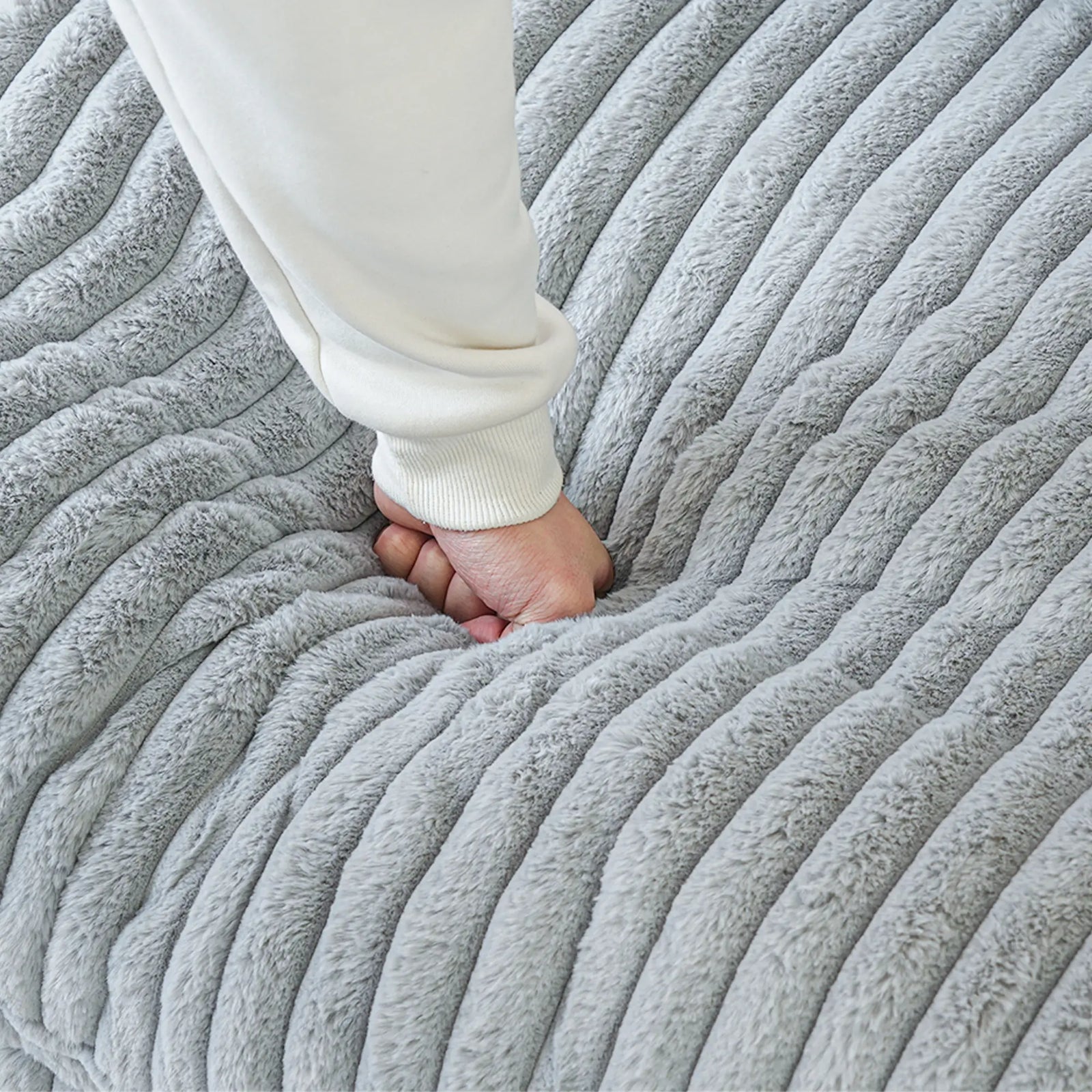 Sofá de dos plazas Deluxe Cloud, lavable, color gris claro | 2 piezas, tela de felpa, diseño modular