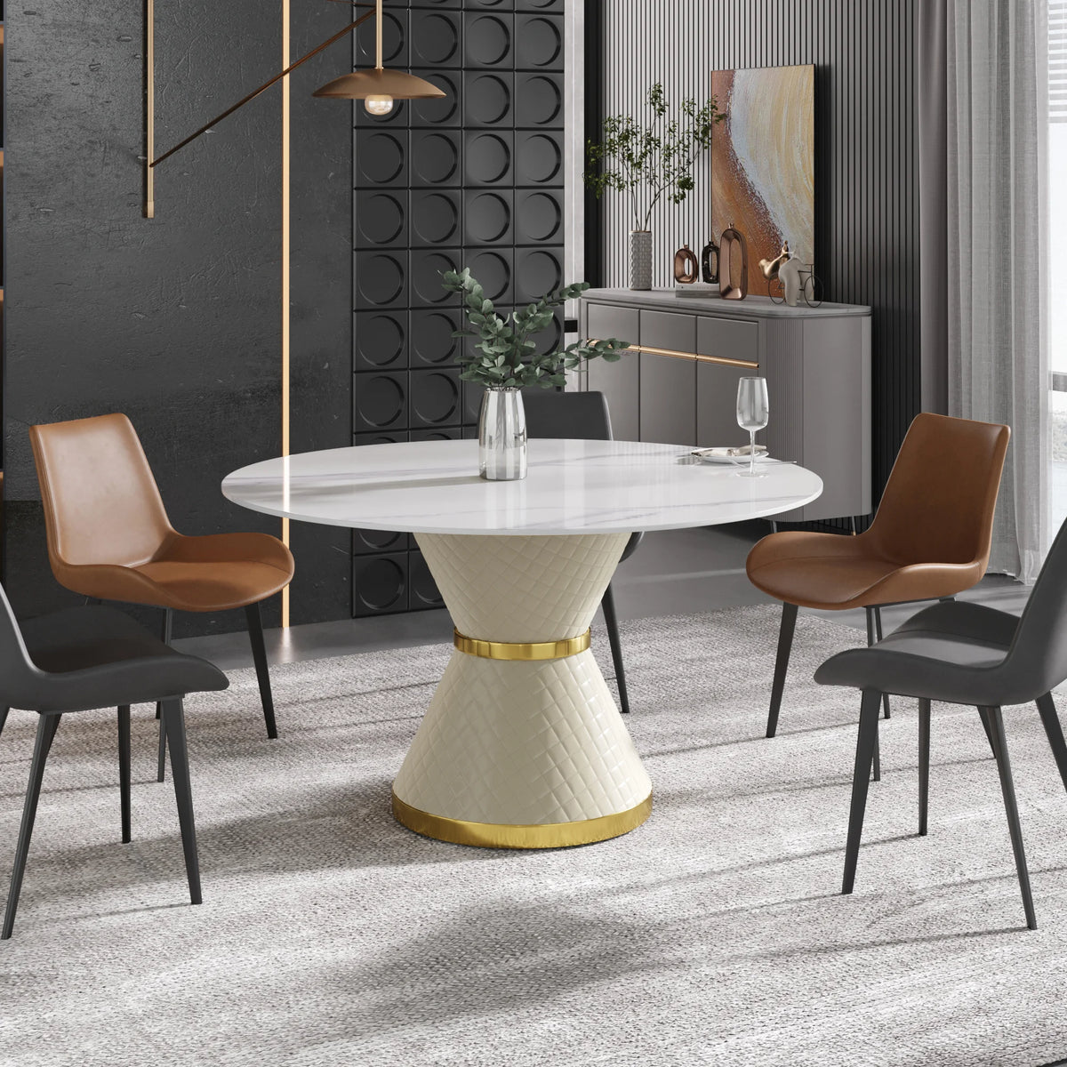 Mesa de comedor Marbella de piedra sinterizada | Redonda de 135 cm (53"), blanca brillante, con base revestida de cuero.