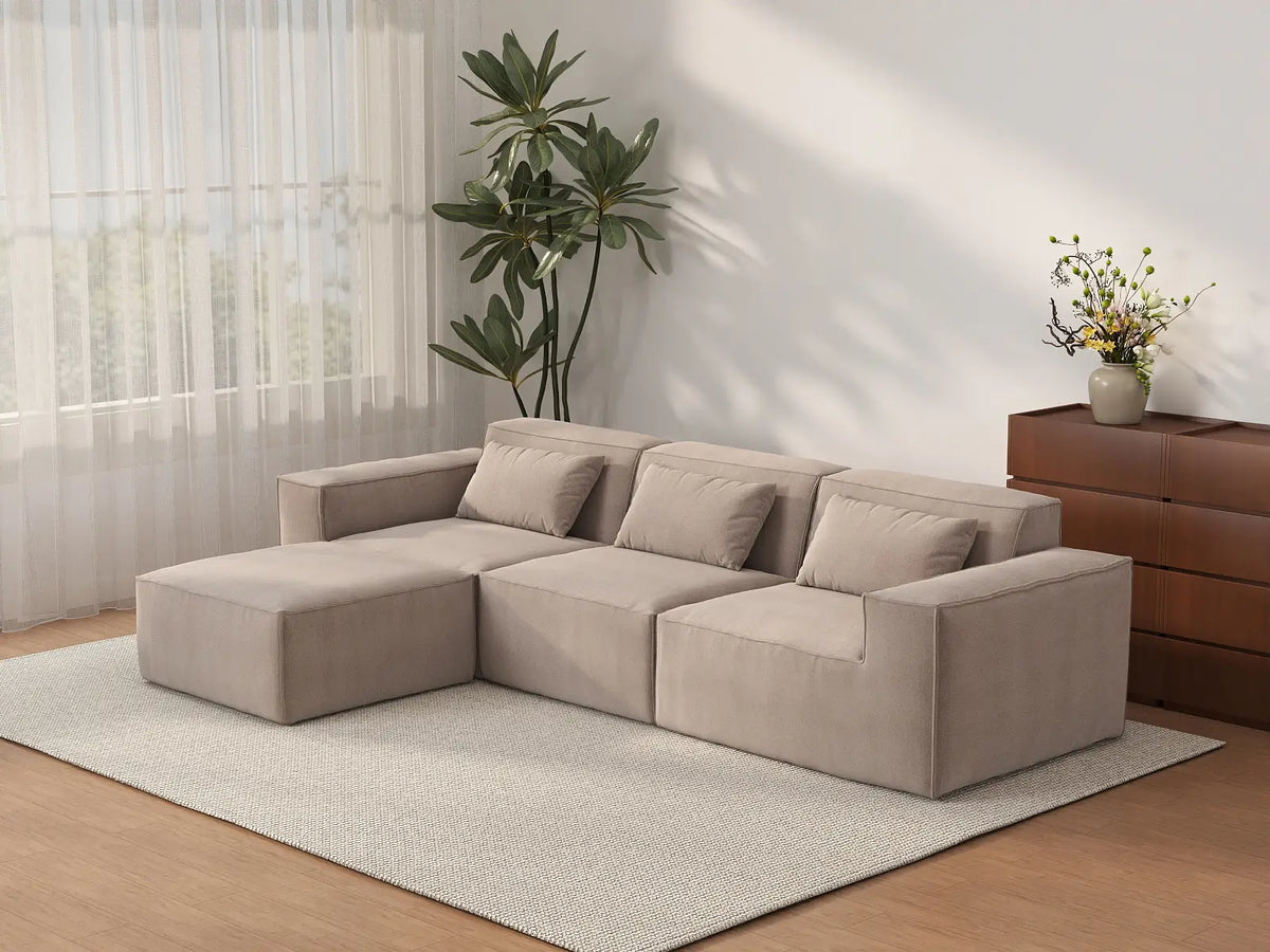 Sofá modular en forma de L Matrix de 3 plazas, color marrón | 4 piezas (incluye 1 otomana), tapizado en terciopelo Cloud, diseño espacioso.